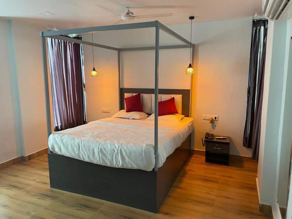 Bliss Rooms Alībāg Buitenkant foto