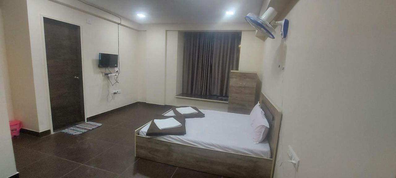 Bliss Rooms Alībāg Buitenkant foto